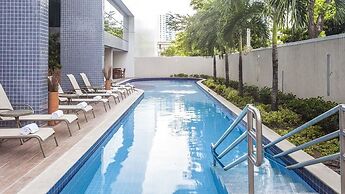 Flat Beach Class Convention Residence