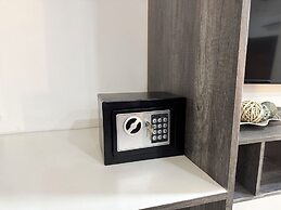 SILVERSANDS Hotel Boutique - 5Th Ave
