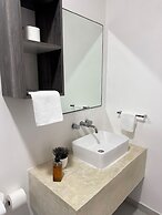 SILVERSANDS Hotel Boutique - 5Th Ave