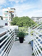 SILVERSANDS Hotel Boutique - 5Th Ave