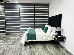 SILVERSANDS Hotel Boutique - 5Th Ave