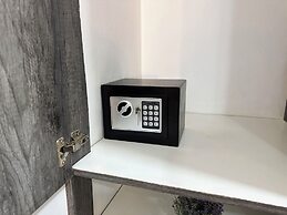 SILVERSANDS Hotel Boutique - 5Th Ave