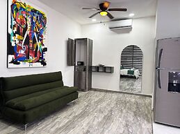 SILVERSANDS Hotel Boutique - 5Th Ave