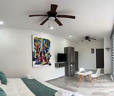 SILVERSANDS Hotel Boutique - 5Th Ave