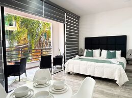 SILVERSANDS Hotel Boutique - 5Th Ave