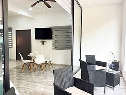SILVERSANDS Hotel Boutique - 5Th Ave