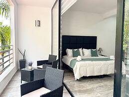 SILVERSANDS Hotel Boutique - 5Th Ave