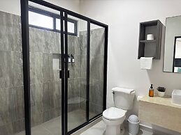 SILVERSANDS Hotel Boutique - 5Th Ave
