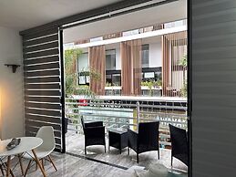 SILVERSANDS Hotel Boutique - 5Th Ave