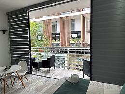 SILVERSANDS Hotel Boutique - 5Th Ave