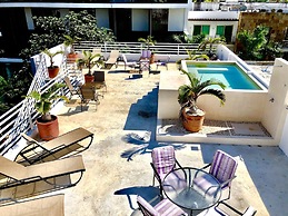 SILVERSANDS Hotel Boutique - 5Th Ave
