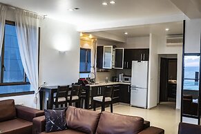 Panoramic Ocean View 1 min From the Sea