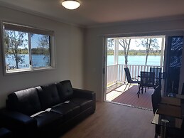 Pelican Caravan Park