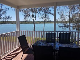 Pelican Caravan Park