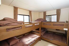 GUEST HOUSE SONOMAMA - Hostel