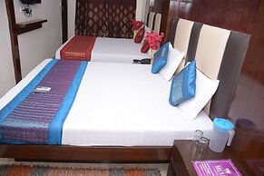 Sidhartha Tourist Lodge