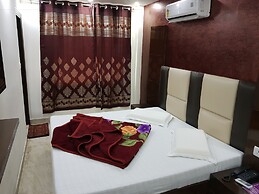 Hotel Amba Deluxe