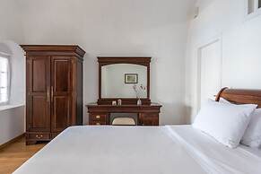 Chelidonia Luxury Suites - Adults Only