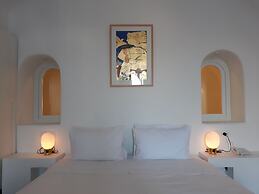 Chelidonia Luxury Suites - Adults Only