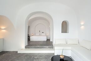 Chelidonia Luxury Suites - Adults Only