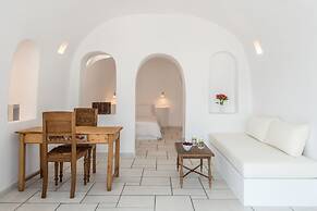 Chelidonia Luxury Suites - Adults Only