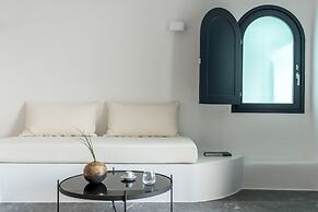 Chelidonia Luxury Suites - Adults Only