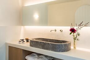 Chelidonia Luxury Suites - Adults Only