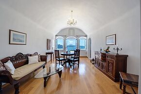 Chelidonia Luxury Suites - Adults Only