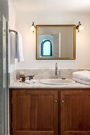 Chelidonia Luxury Suites - Adults Only