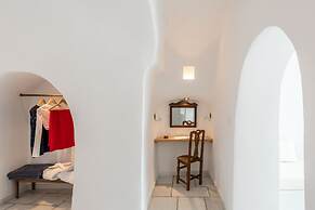 Chelidonia Luxury Suites - Adults Only