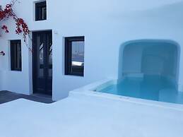 Chelidonia Luxury Suites - Adults Only