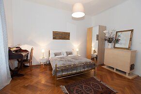 Blauhouse Apartments