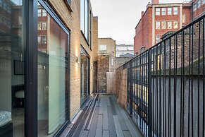 Hatton Wall by Servprop
