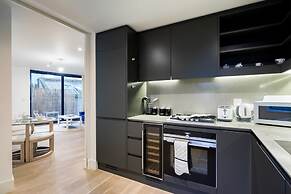 Hatton Wall by Servprop