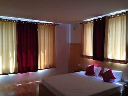 Radhu's Boutique Inn