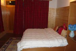 Radhu's Boutique Inn