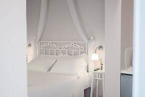 The Koukaki Residence