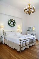 The Koukaki Residence