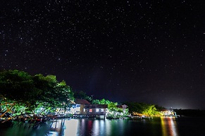 Barrbra BnB Over The Sea