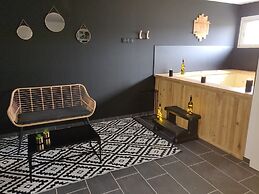 Château Pierre de Montignac