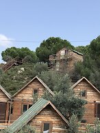 Ayanya Beach & Bistro Bungalows