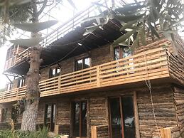 Ayanya Beach & Bistro Bungalows