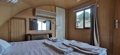 Ayanya Beach & Bistro Bungalows