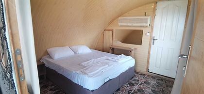 Ayanya Beach & Bistro Bungalows