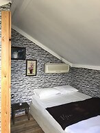 Ayanya Beach & Bistro Bungalows