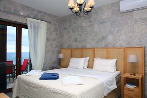 Milos Paradise Luxury Villas