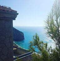 Milos Paradise Luxury Villas