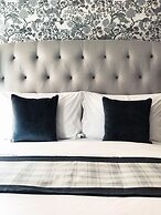 The Grafton Arms Pub & Rooms