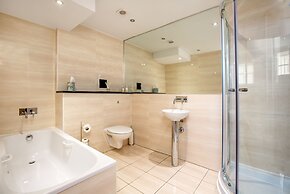 Blythswood Square Apartments