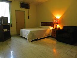 HOSTAL TROPICANA